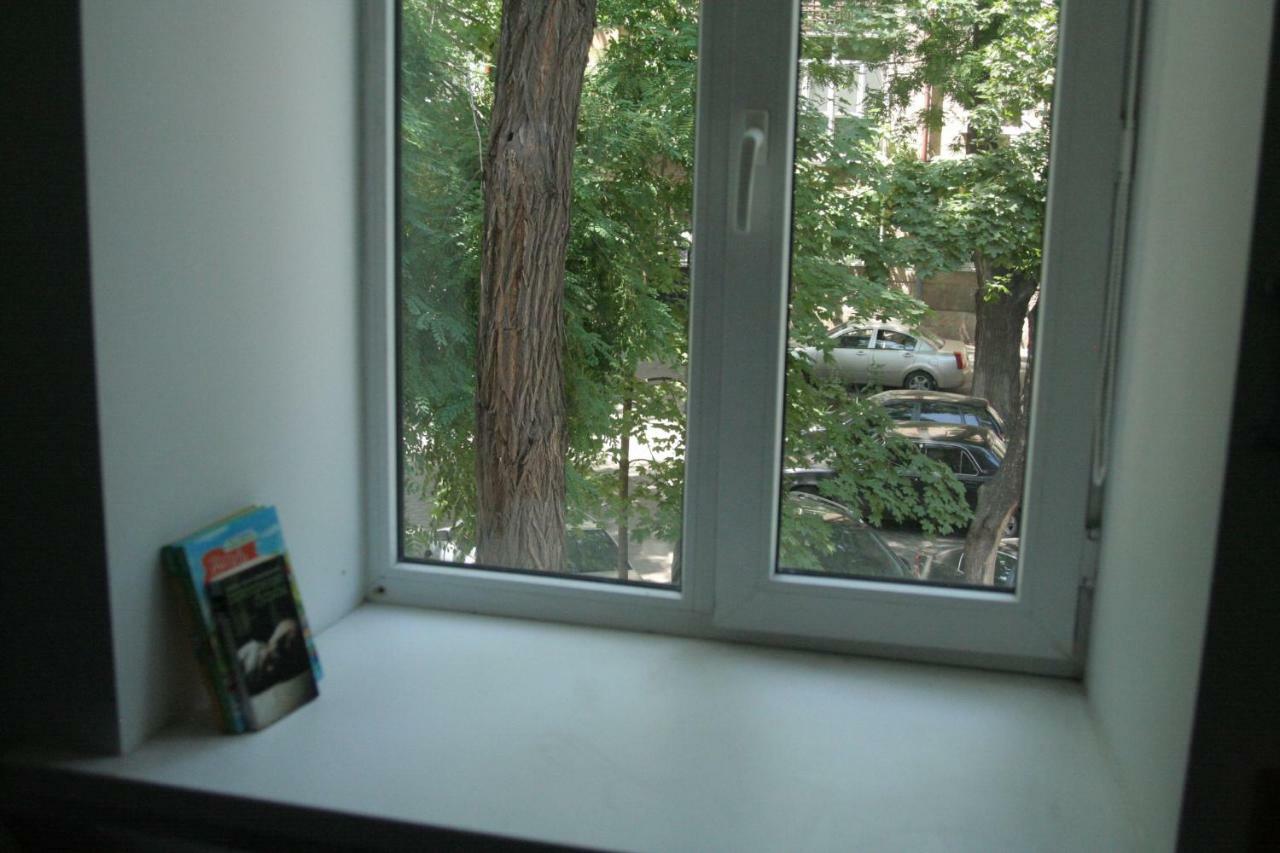Апартаменты На Дворянская Odessa Exterior foto